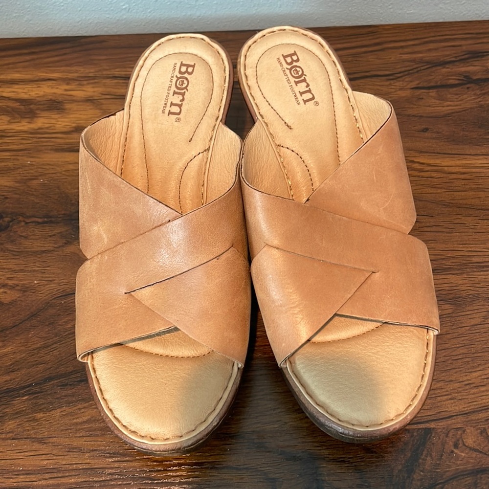 Born sandals, heels, size 8